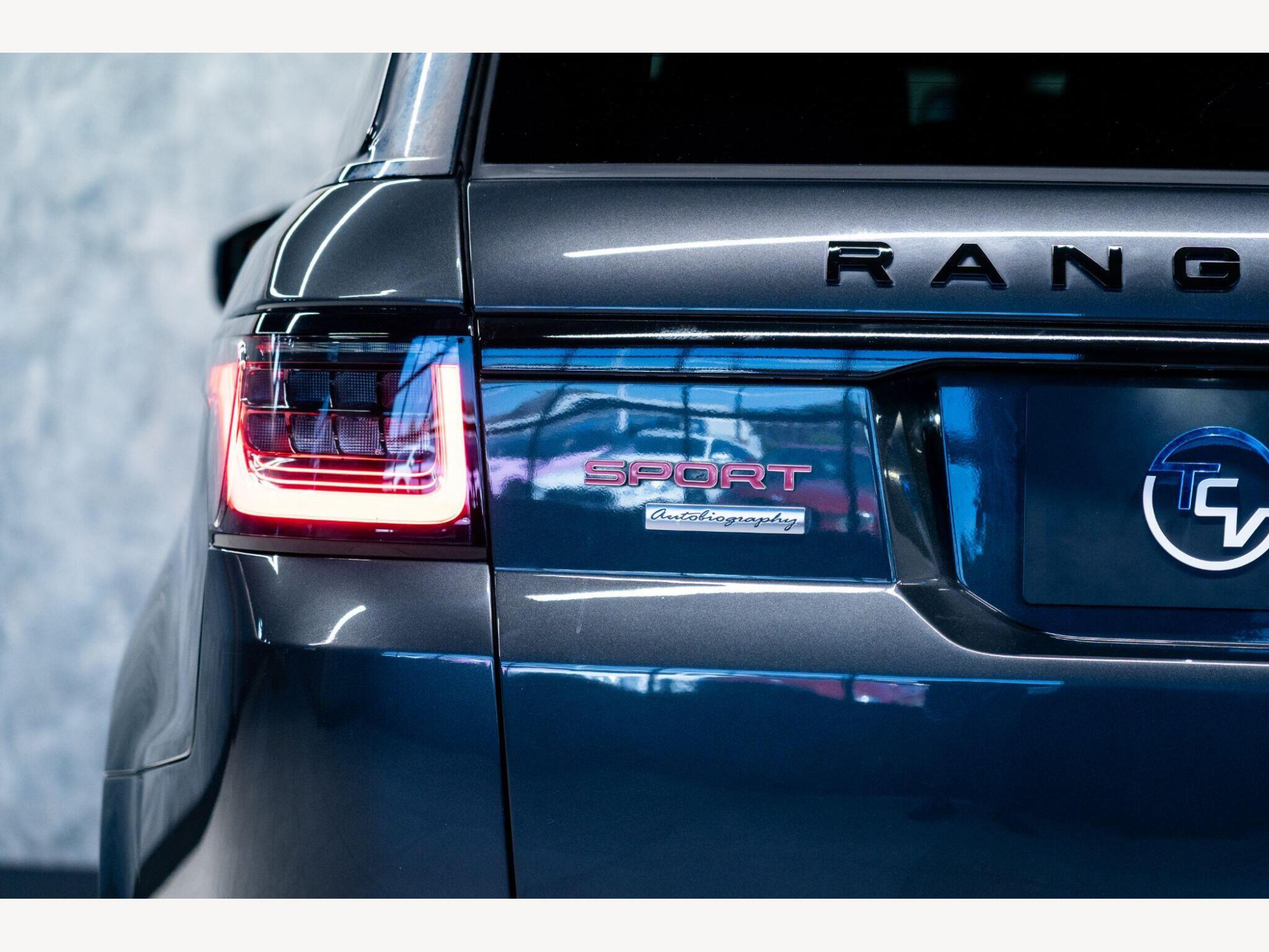 2016 Land Rover Range Rover Sport image 14