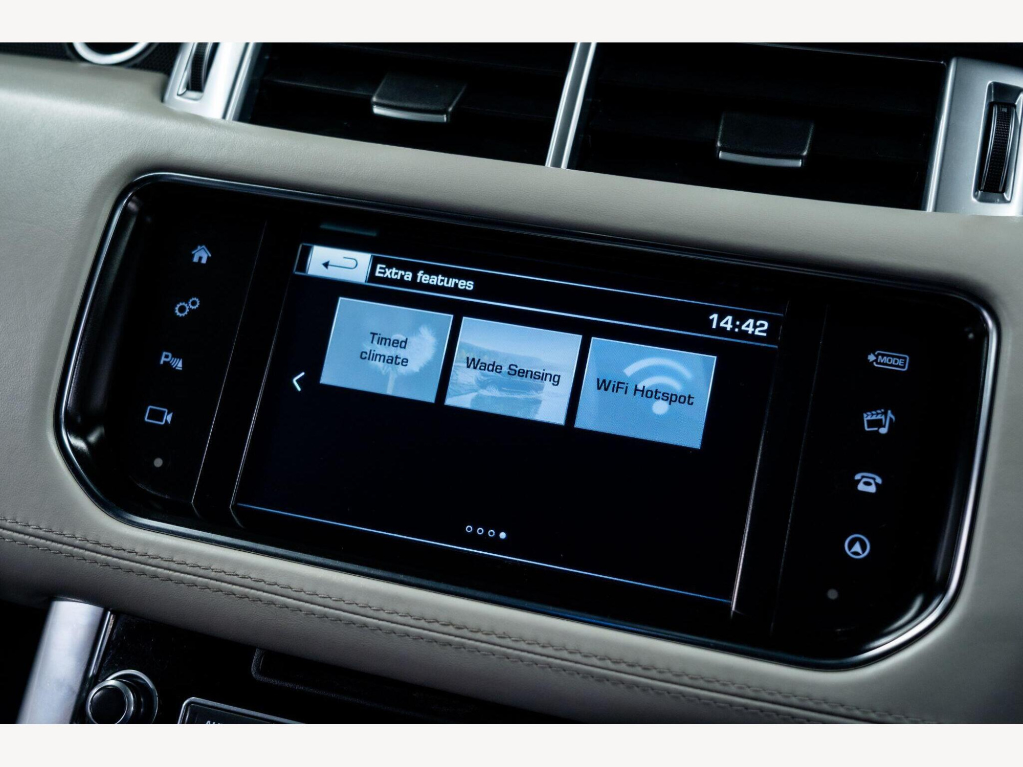 2016 Land Rover Range Rover Sport image 30