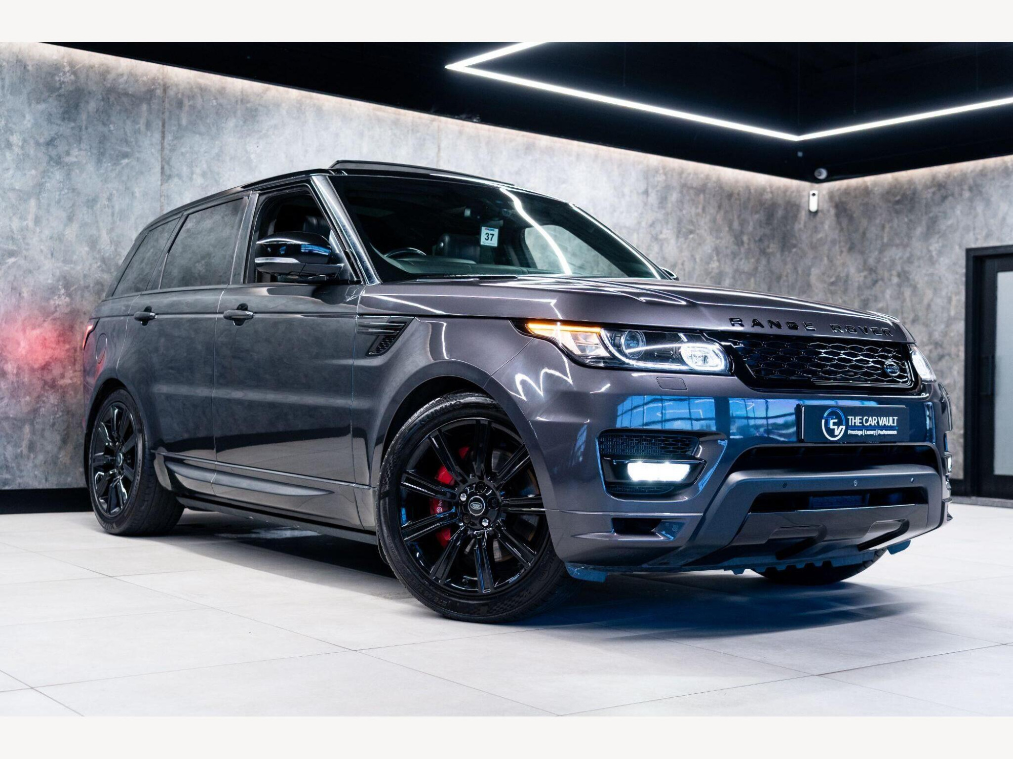 2016 Land Rover Range Rover Sport image 1