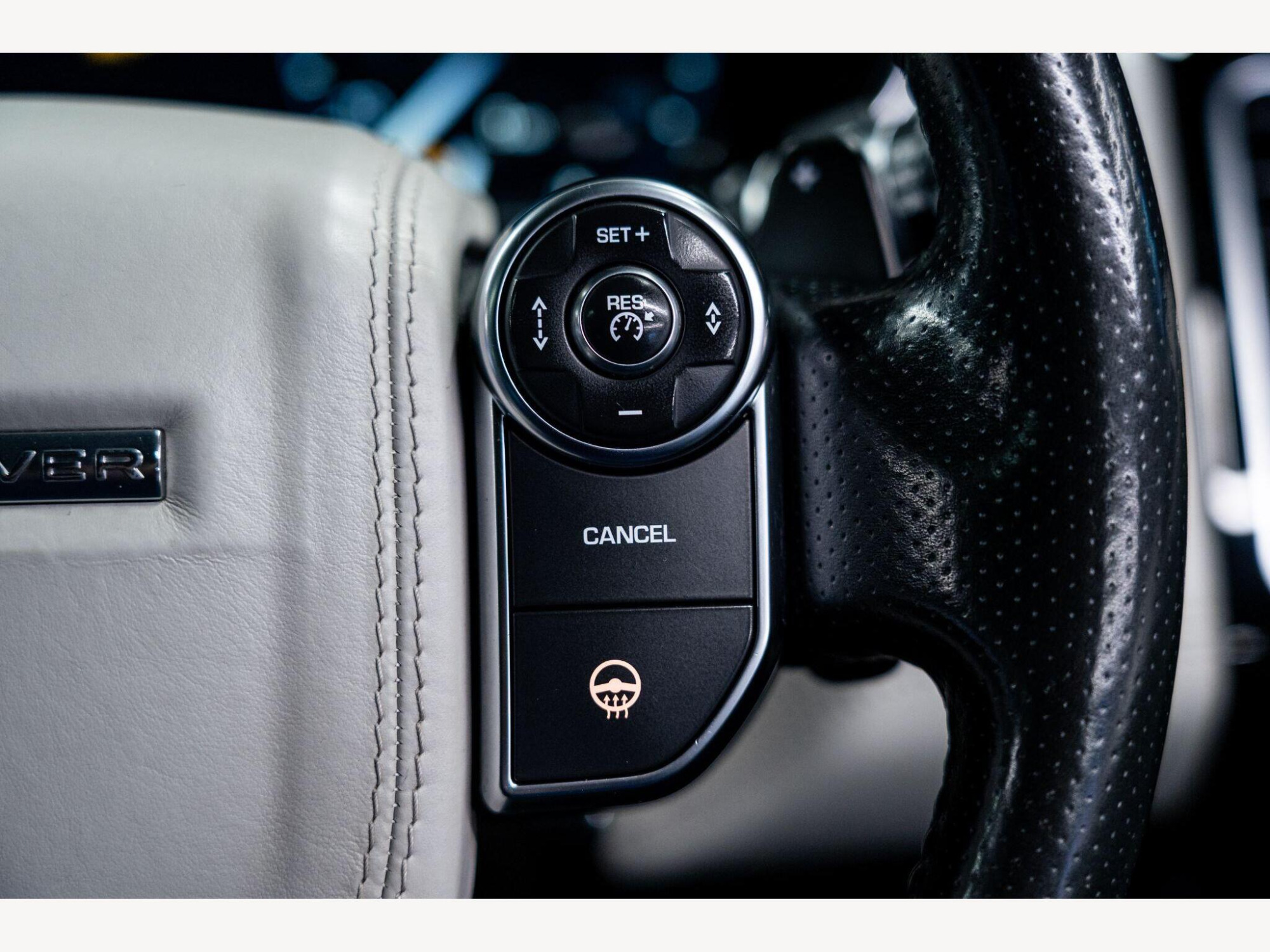2016 Land Rover Range Rover Sport image 38