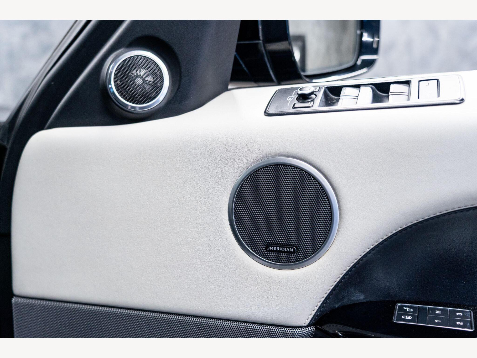 2016 Land Rover Range Rover Sport image 39