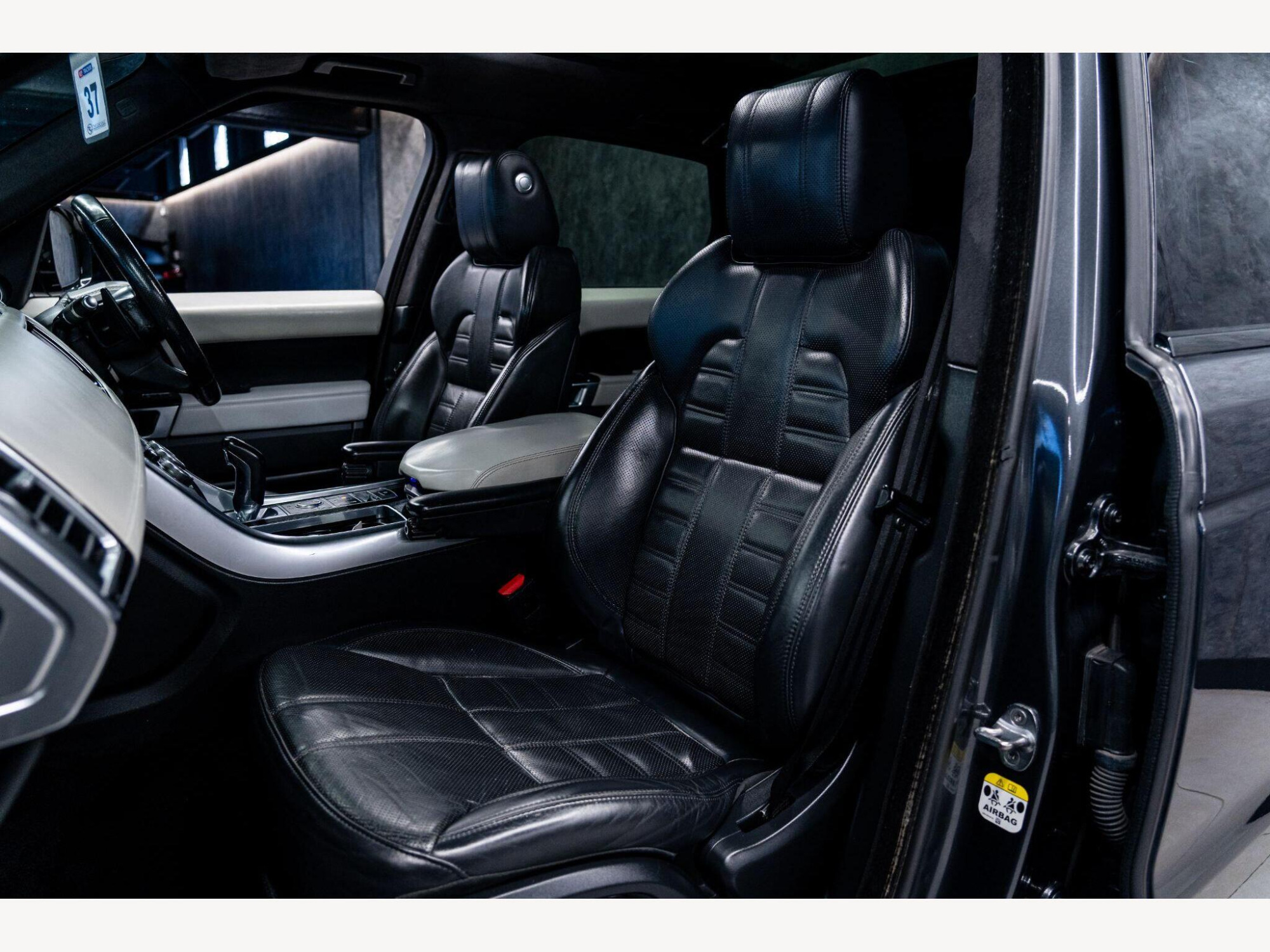 2016 Land Rover Range Rover Sport image 48
