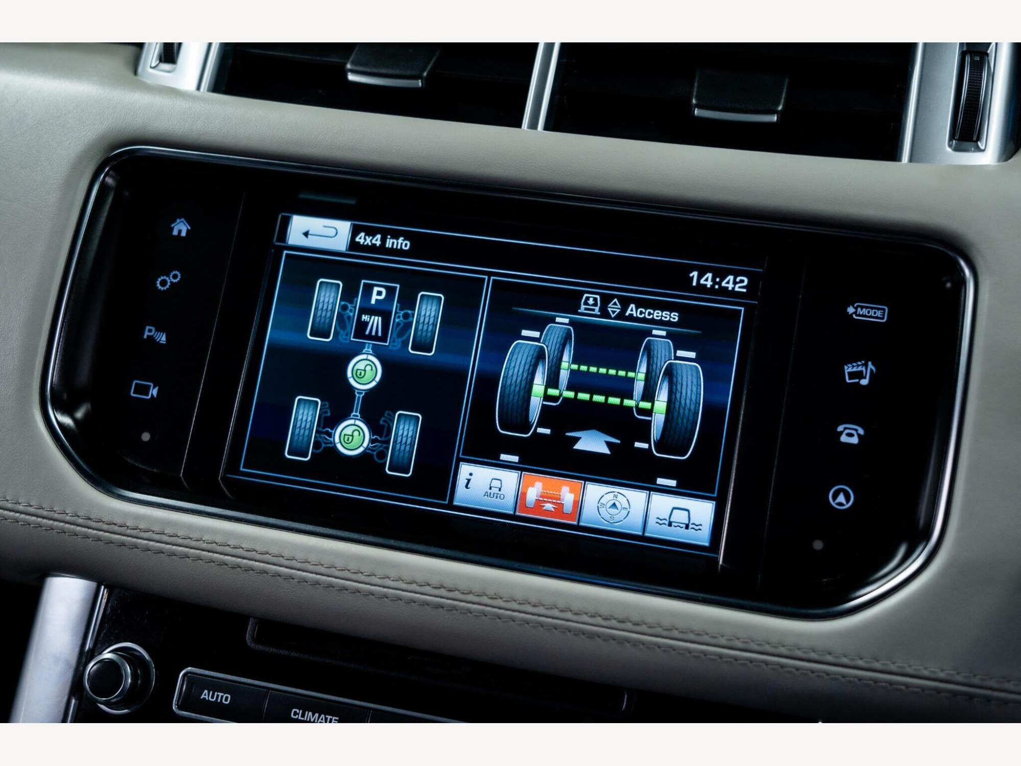 2016 Land Rover Range Rover Sport image 26