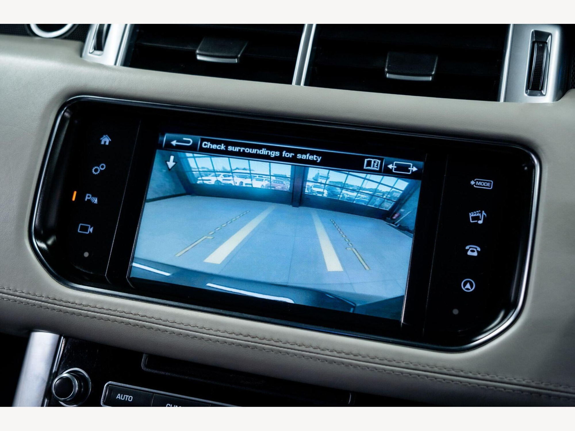 2016 Land Rover Range Rover Sport image 25