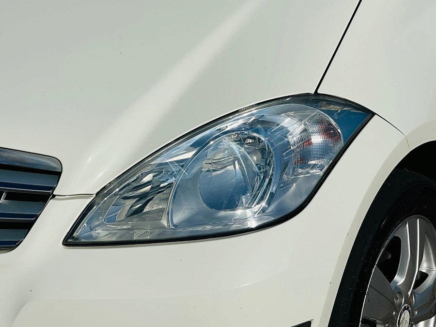 2012 Mercedes-Benz A Class photo 11