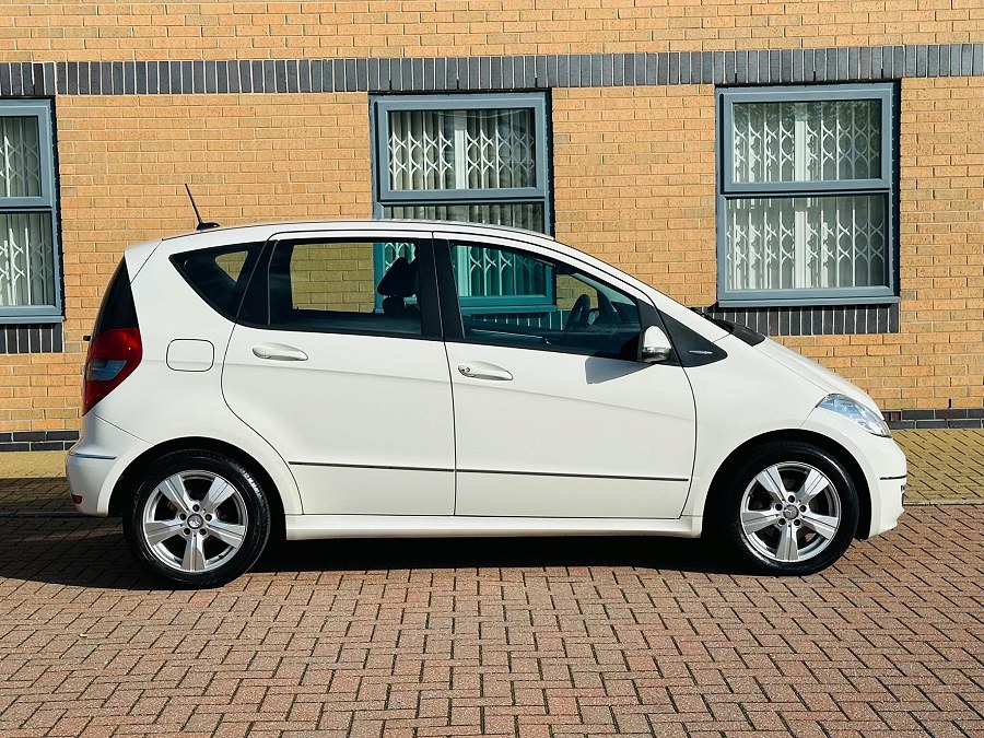 2012 Mercedes-Benz A Class photo 4