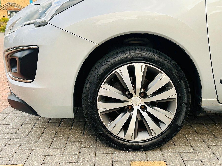 2015 Peugeot 3008 photo 11