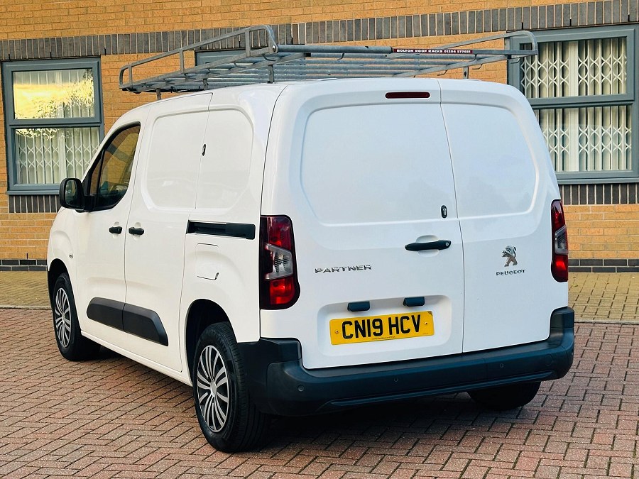 2019 Peugeot Partner photo 7