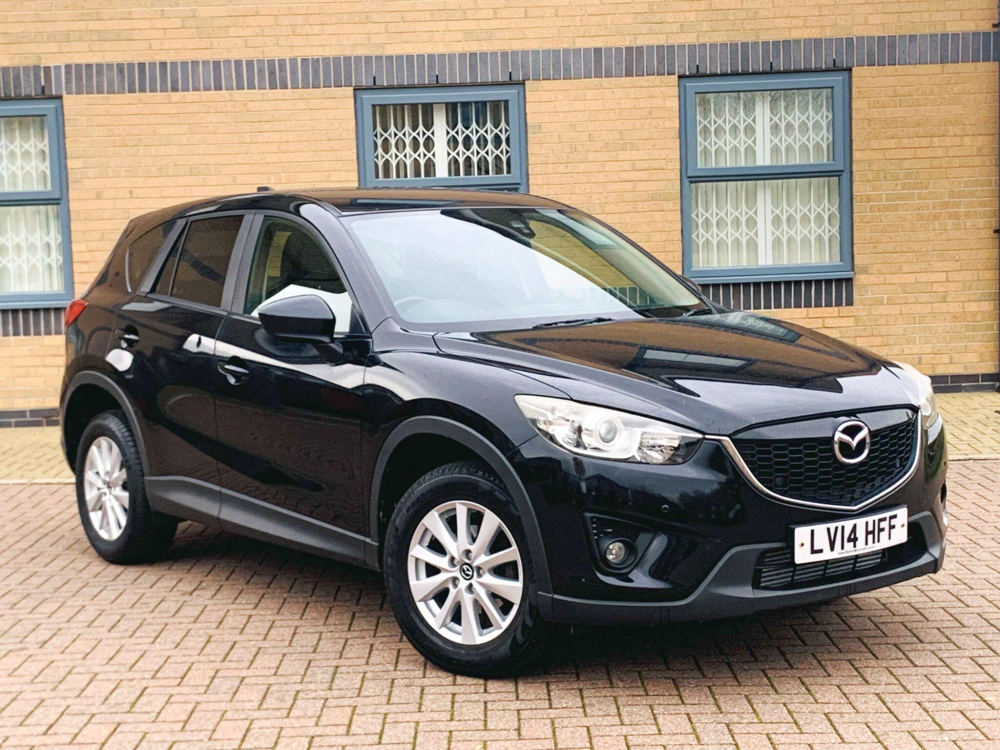 2014 Mazda CX-5 2.2 SKYACTIV-D SE-L Auto Euro 6 (s/s) 5dr for sale at Select Cars of Wakefield
