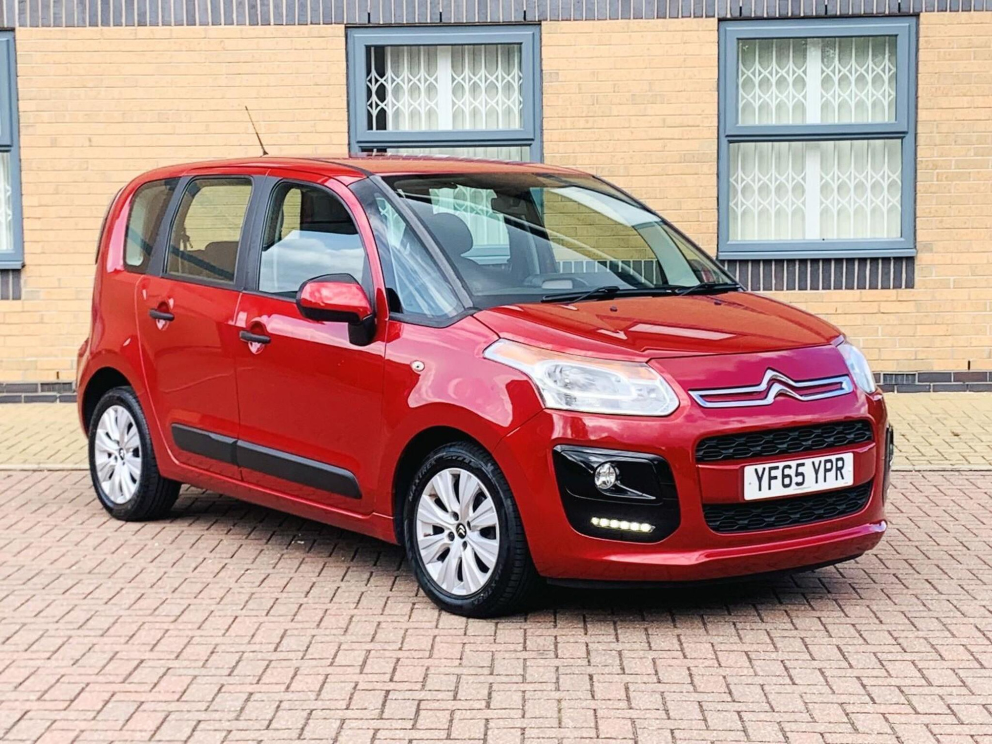 2015 Citroen C3 Picasso 1.6 BlueHDi VTR+ Euro 6 5dr for sale at Select Cars of Wakefield