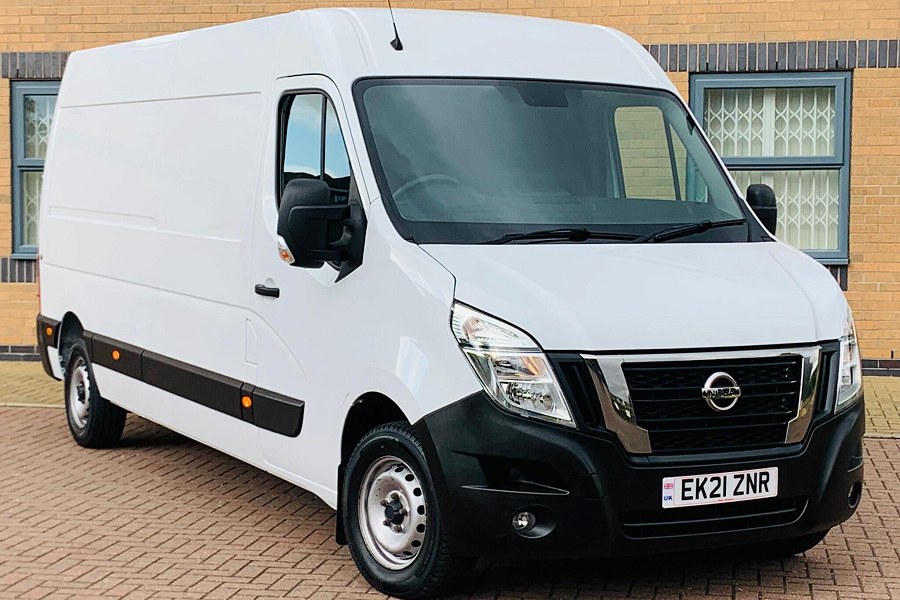 2021 Nissan NV400 photo 1