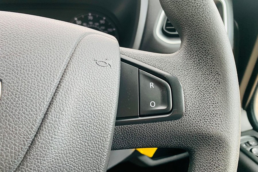 2021 Nissan NV400 photo 12