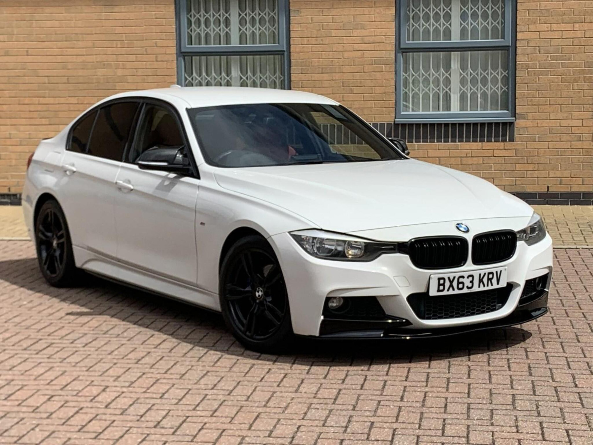 2013 BMW 3 SERIES 2.0 320d M Sport Euro 5 (s/s) 4dr for sale at Select Cars of Wakefield