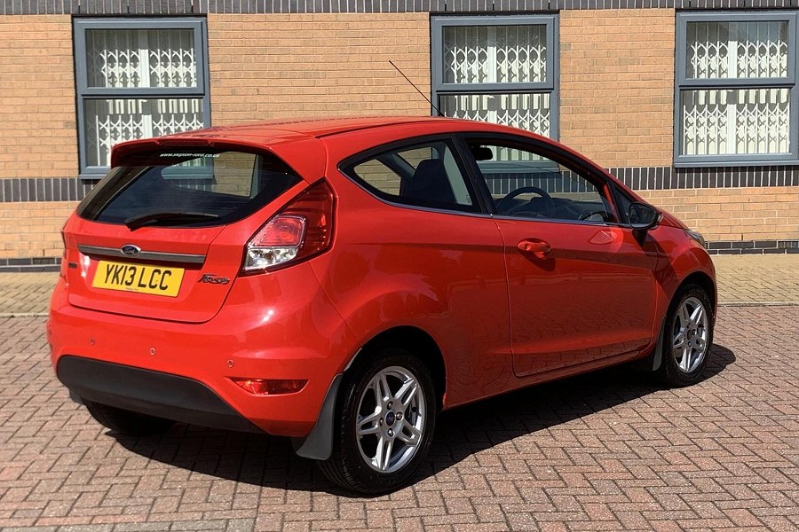 2013 Ford FIESTA photo 7
