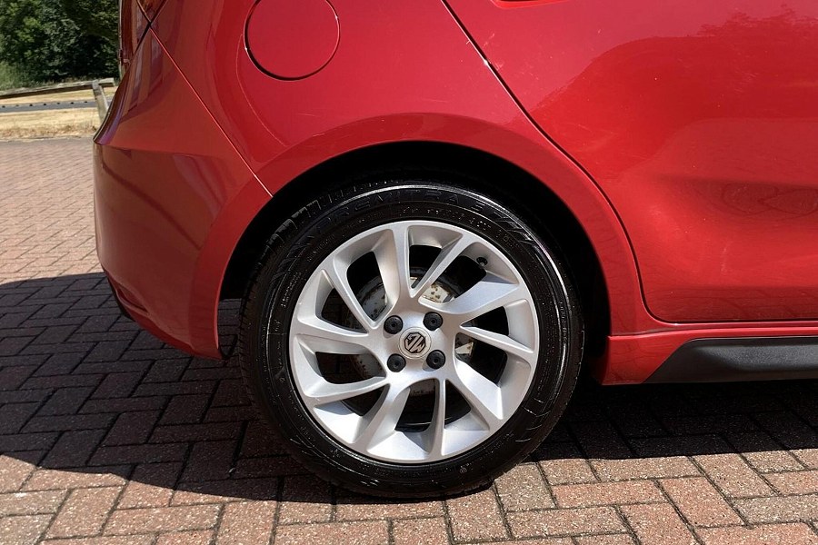 2016 MG MG3 photo 13