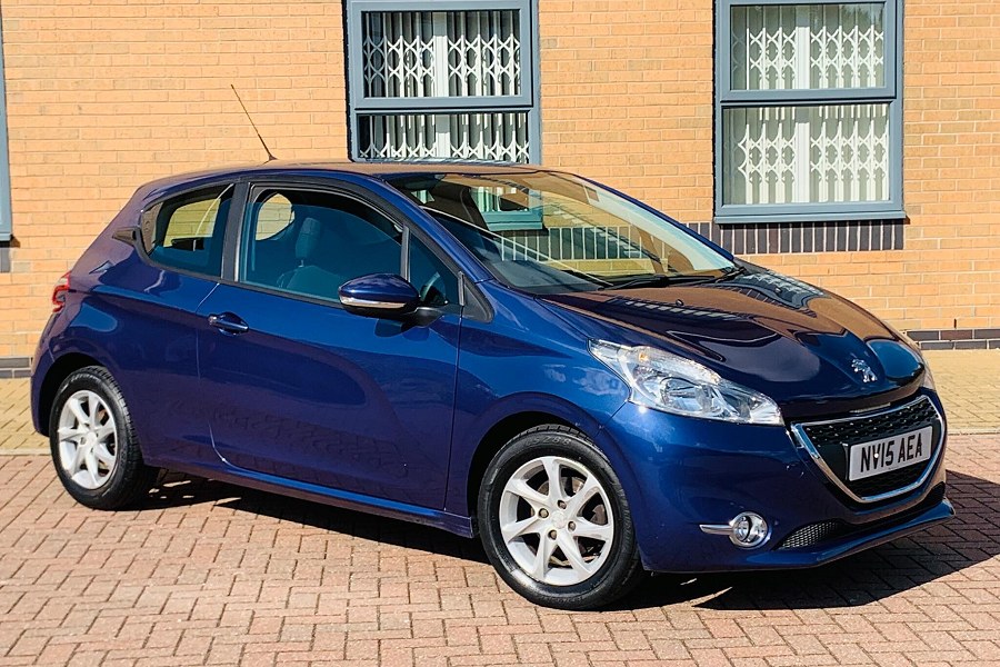 Peugeot 208
