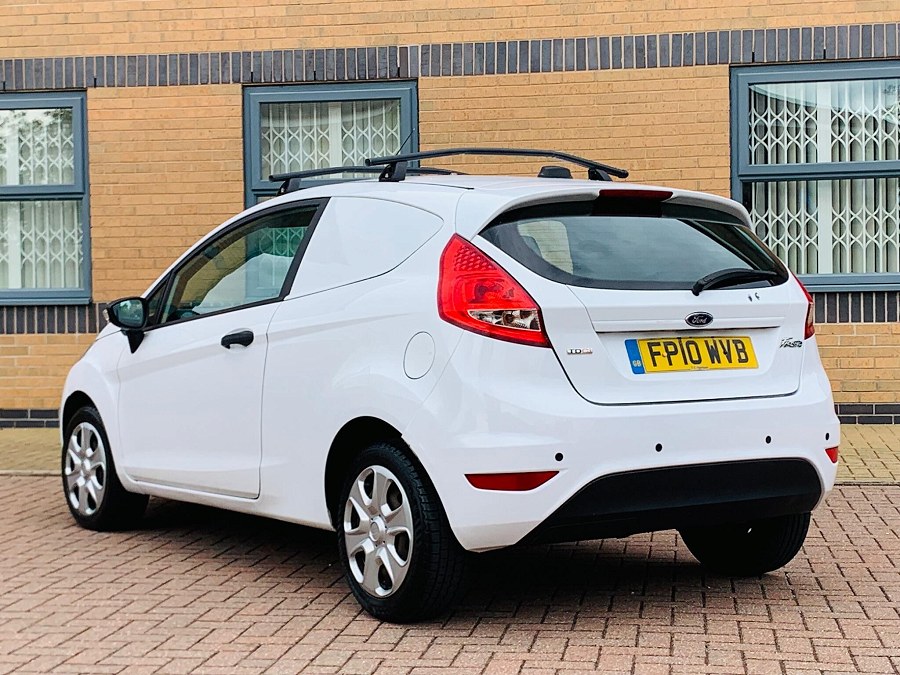 2010 Ford Fiesta Van photo 5