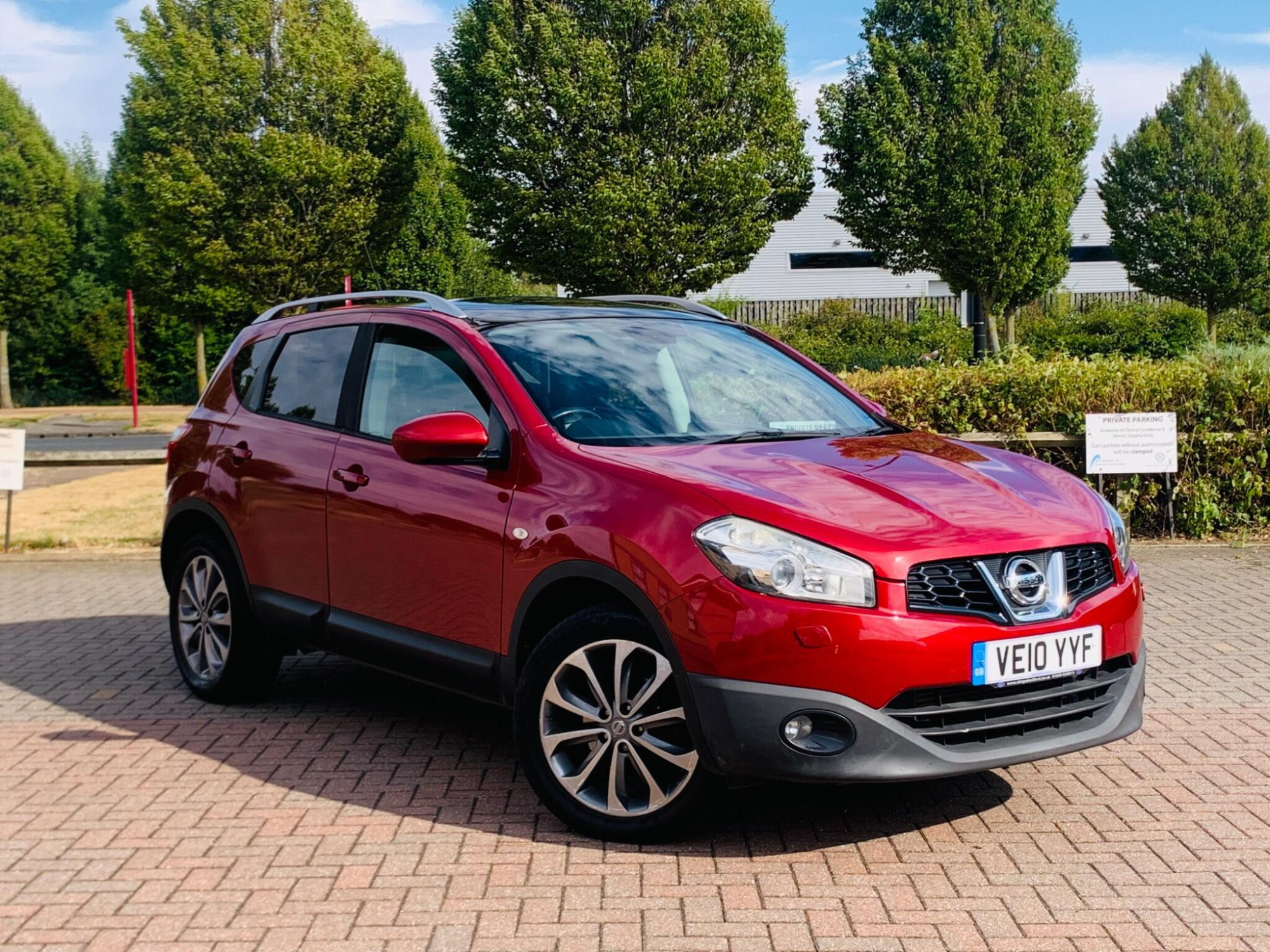 Nissan Qashqai photo 2