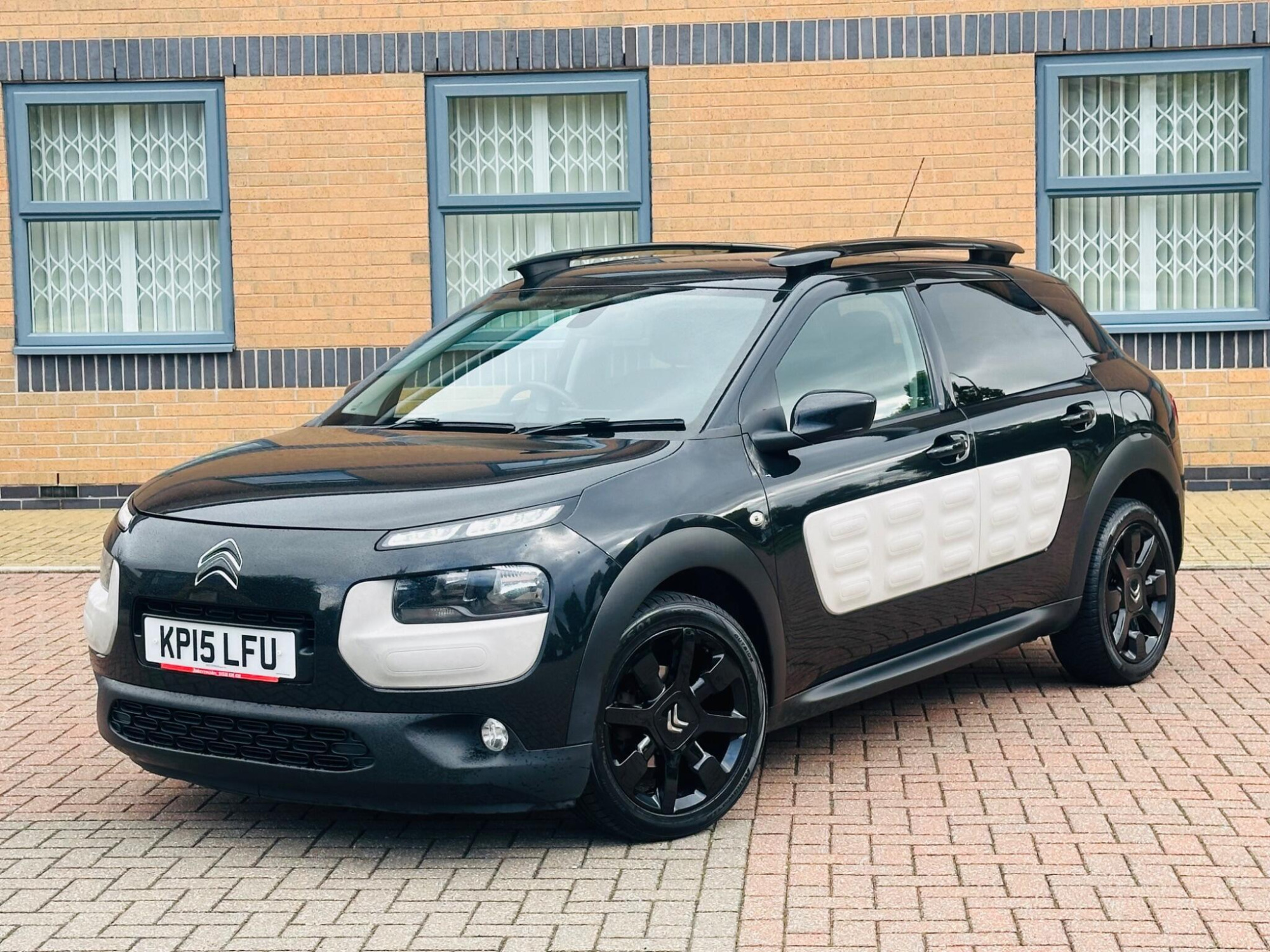 Citroen C4 Cactus photo 2