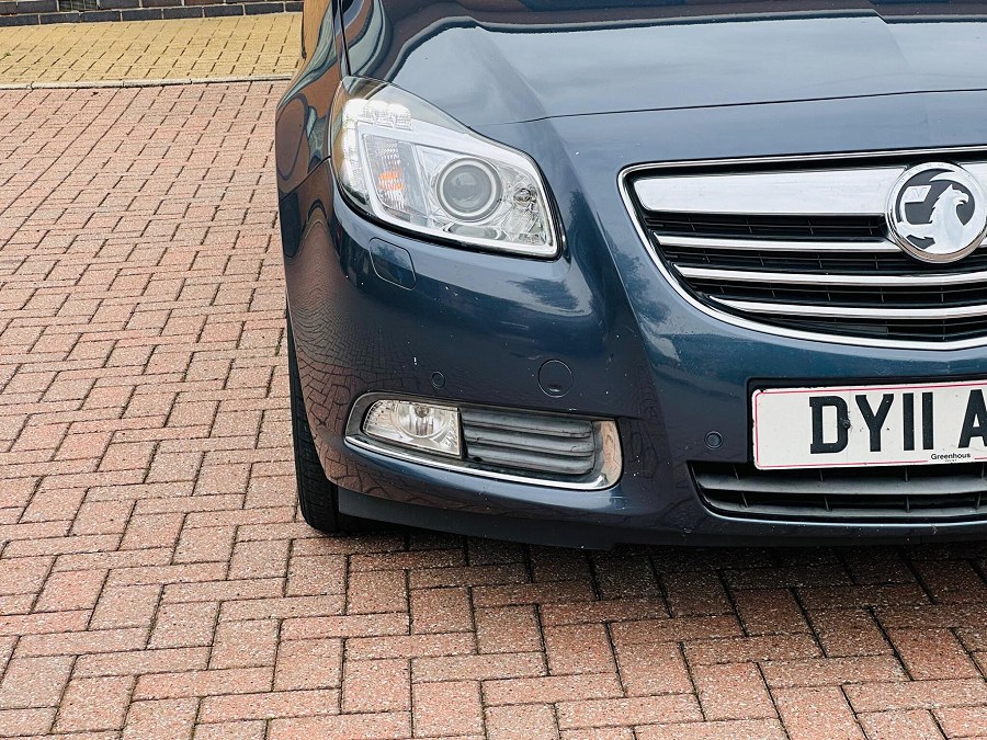 2011 Vauxhall Insignia photo 5