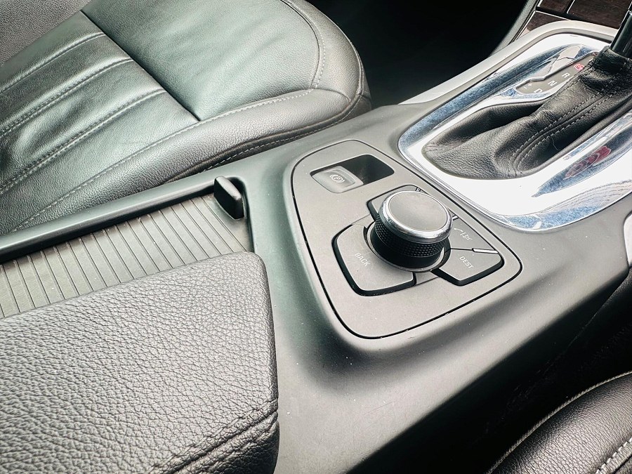2011 Vauxhall Insignia photo 14