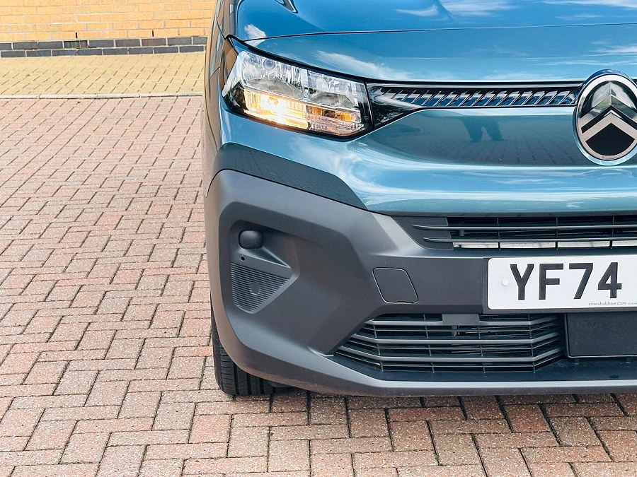 2025 Citroen Berlingo photo 6
