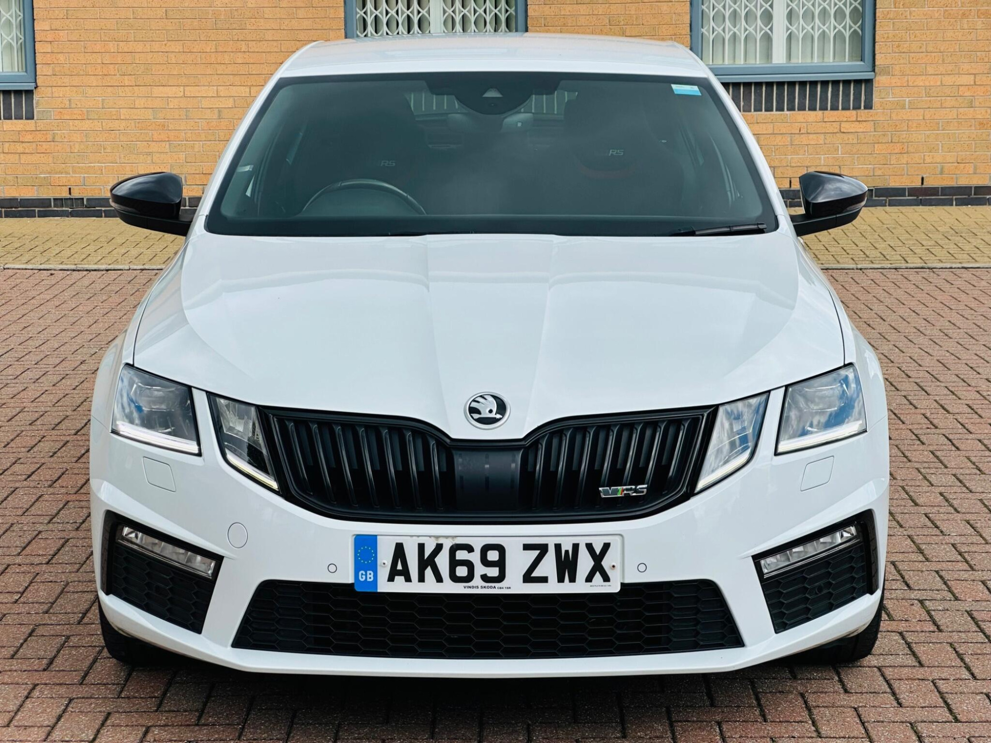 Skoda Octavia photo 2