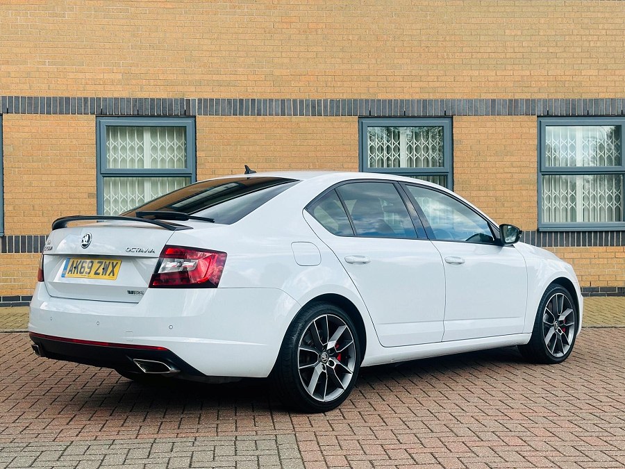 2020 Skoda Octavia photo 5