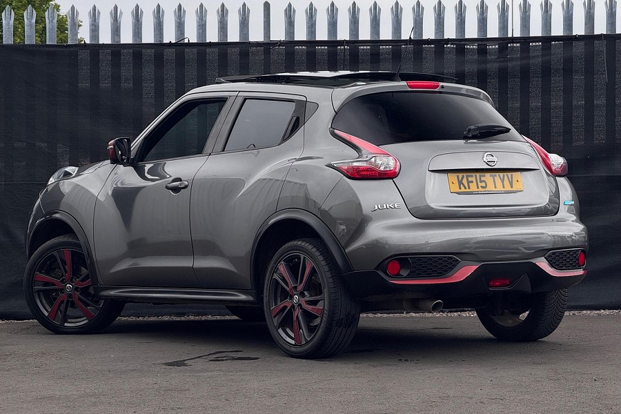 Nissan Juke photo 2