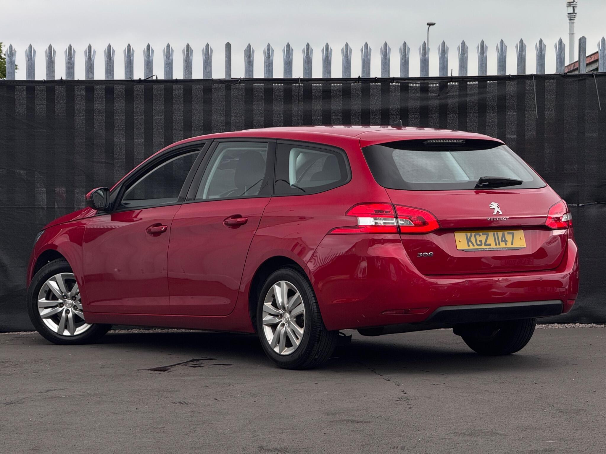 Peugeot 308 SW photo 2