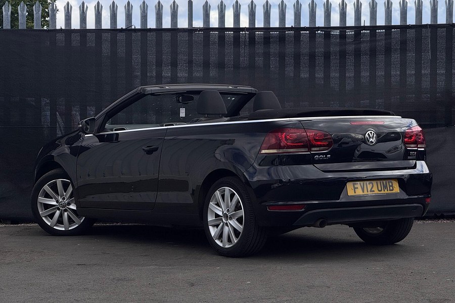 Volkswagen Golf photo 2