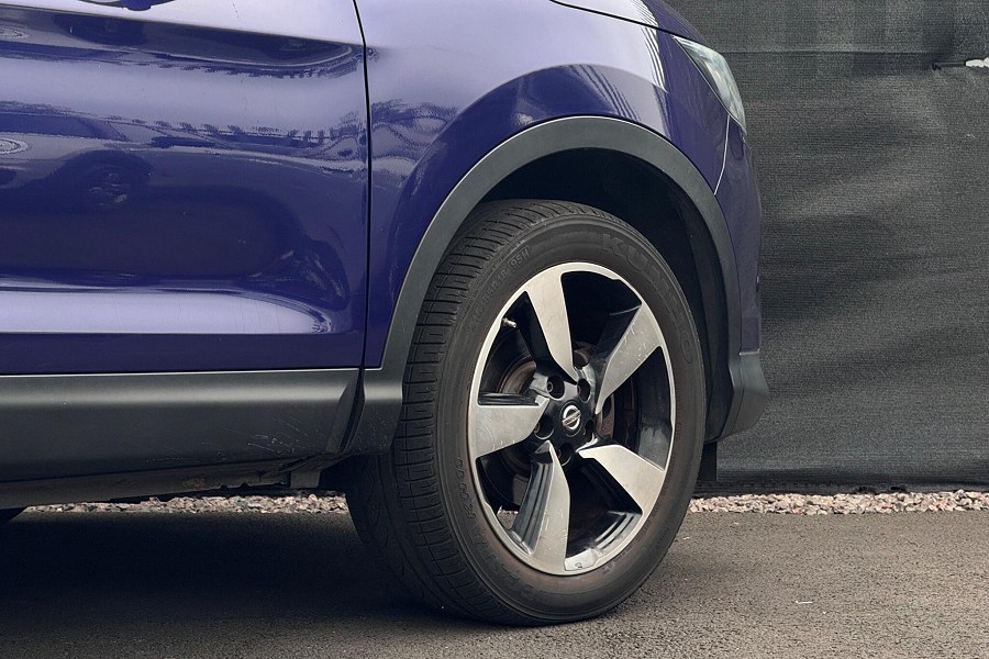 2015 Nissan Qashqai photo 14