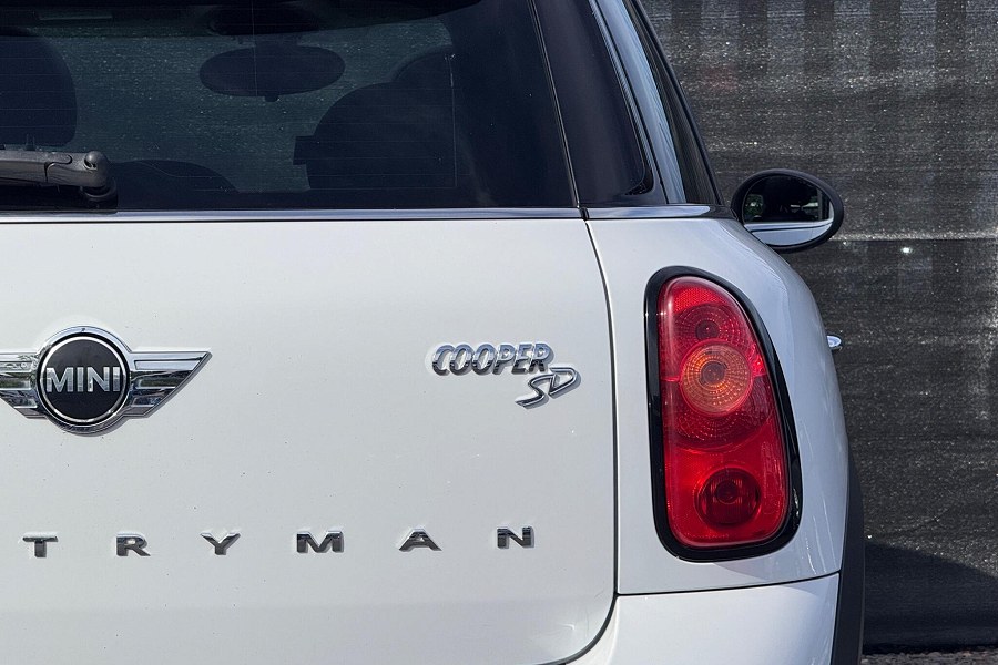 2015 MINI Countryman photo 7