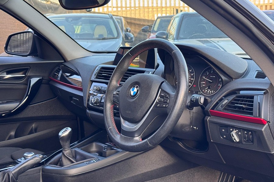 2016 BMW 2 Series photo 3
