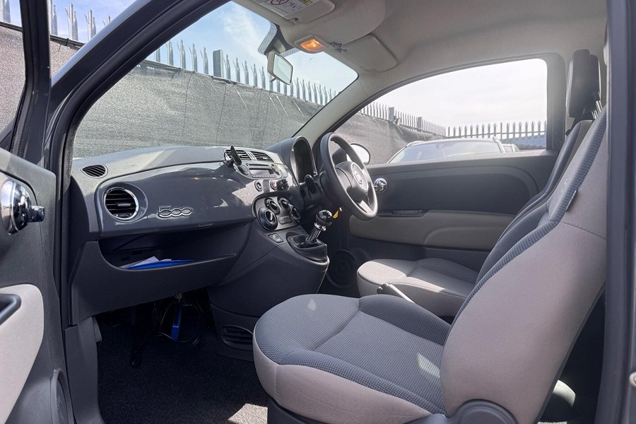 2015 Fiat 500 photo 8