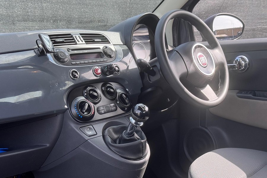 2015 Fiat 500 photo 11