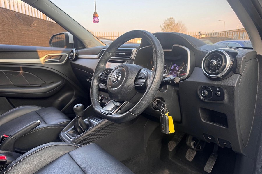 2020 MG MG ZS photo 3