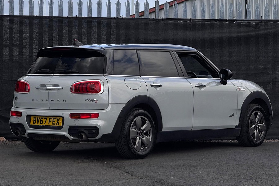 2017 MINI Clubman photo 11