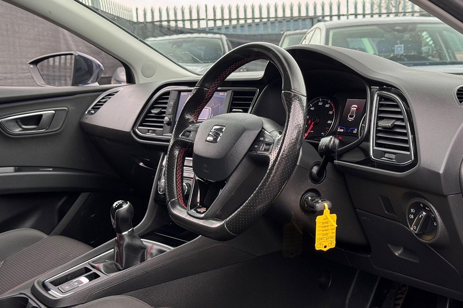 2019 SEAT Leon photo 3