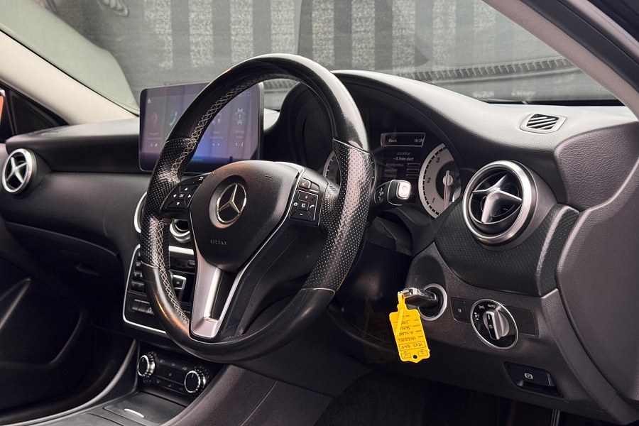2015 Mercedes-Benz A Class photo 14