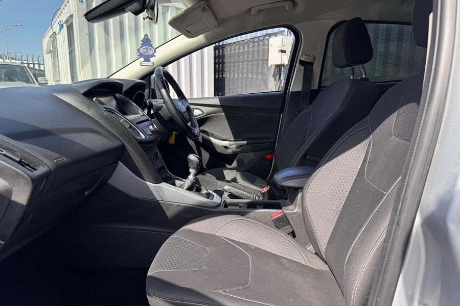 2016 Ford Focus photo 10