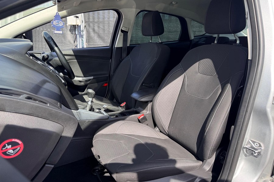 2016 Ford Focus photo 11