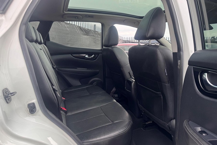 2016 Nissan Qashqai photo 13