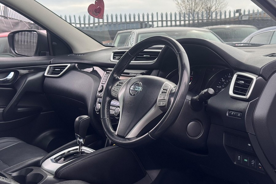 2016 Nissan Qashqai photo 3