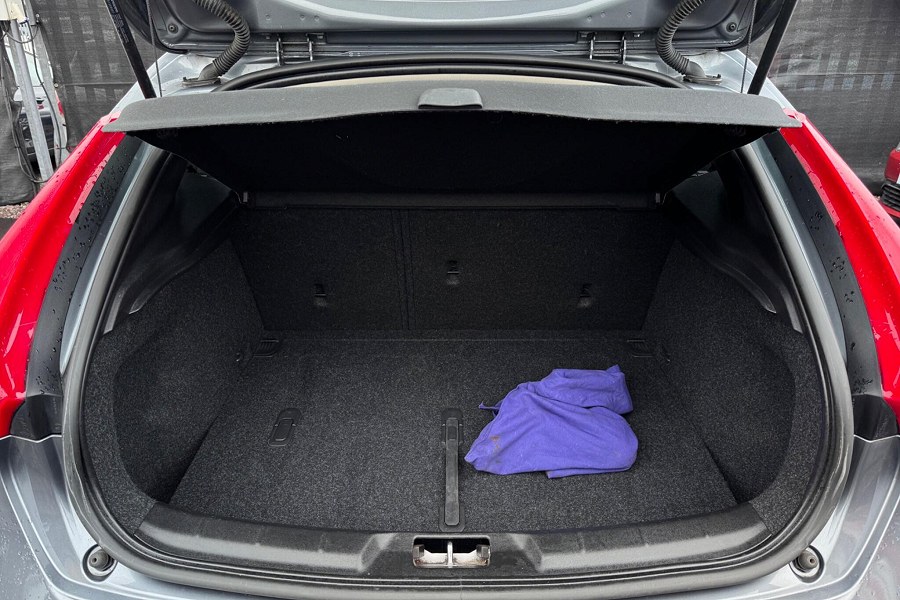 2015 Volvo V40 Cross Country photo 6