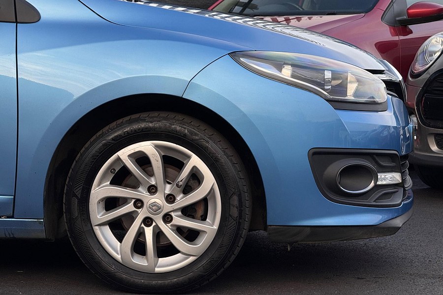 2015 Renault Megane photo 6