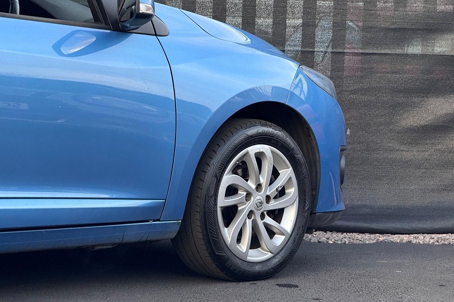 2015 Renault Megane photo 8