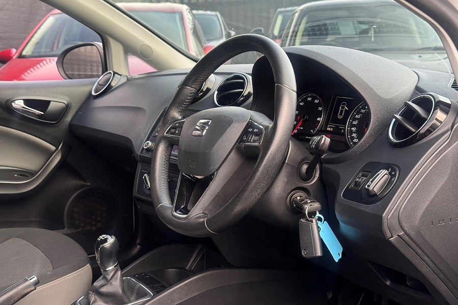 2017 SEAT Ibiza photo 3