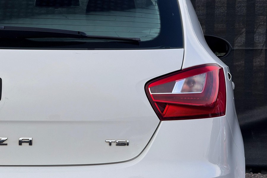 2017 SEAT Ibiza photo 7