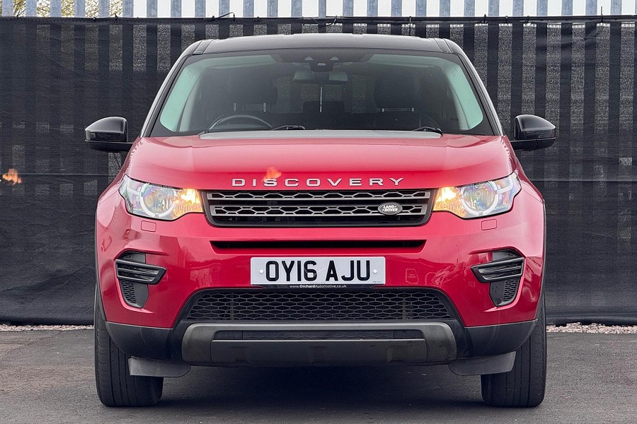 2016 Land Rover Discovery Sport photo 4